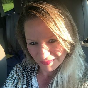 Meet your Posher, Kacie